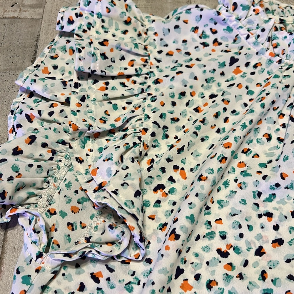 Thml Size M, Dotted Accent Pattern, Ruffled Neck … - image 4